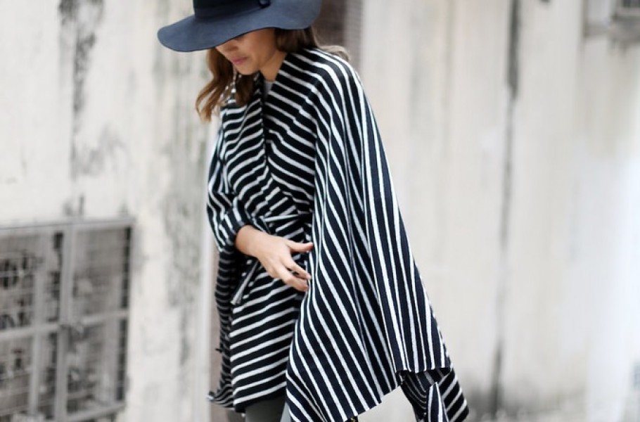 Diy No Sew Blanket Cape Clothes Diy No Sew Blanket Cape
